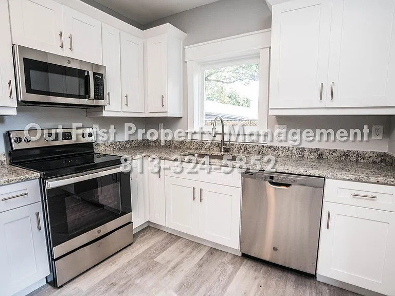 2817 N Taliaferro Ave #2 — Photo 20