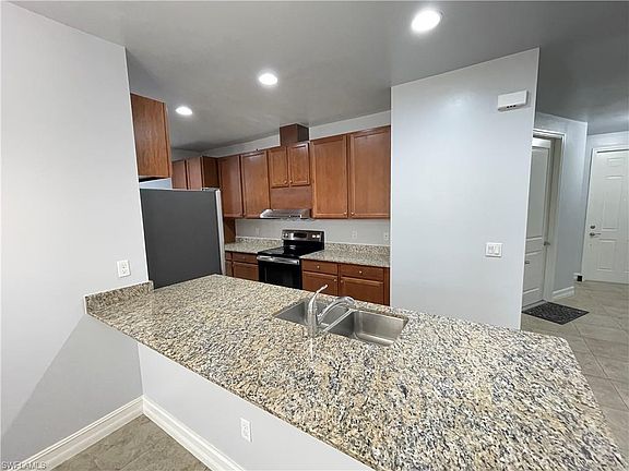4th image of 7818 Bristol Cir