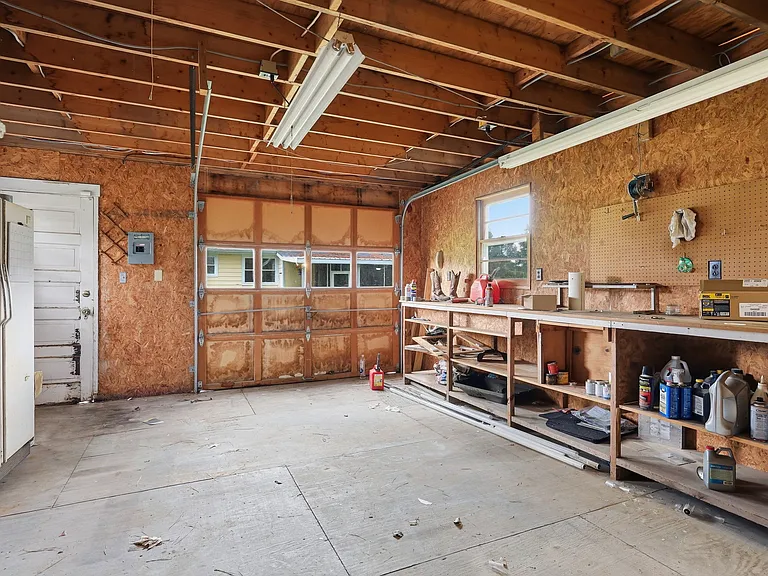1407 Midgett Dr — Photo 32