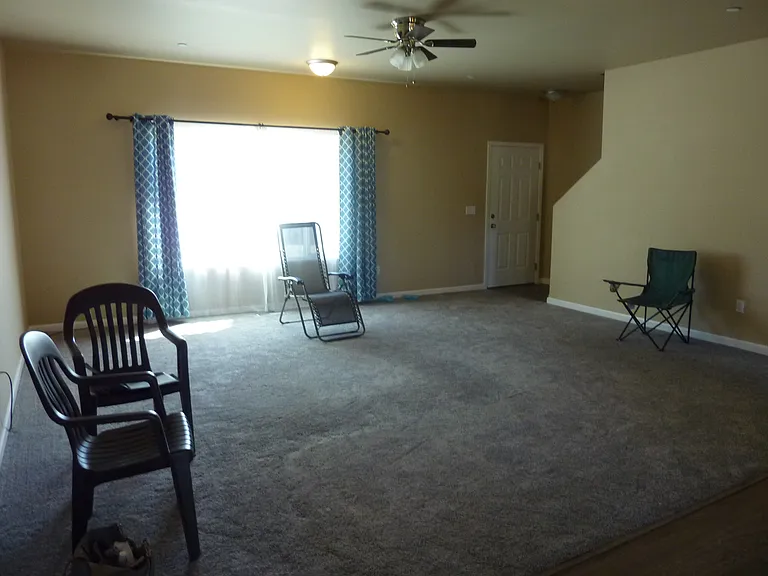 809 SE Kinsley Ln — Photo 5