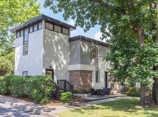 940 Gale Ln APT 101, Nashville, TN 37204