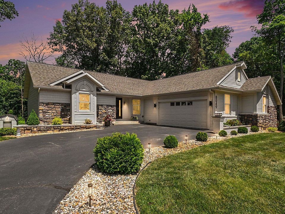 1st image of 8049 W Applewood Dr