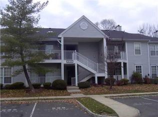 17 Chelsea Ct, Franklin Park, NJ 08823