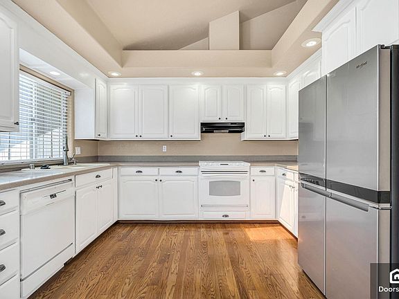 5th image of 4874 Birkdale Cir