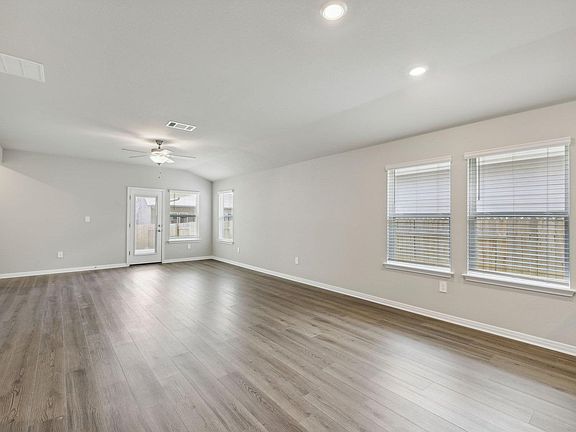 3rd image of 128 Hayburner Rd