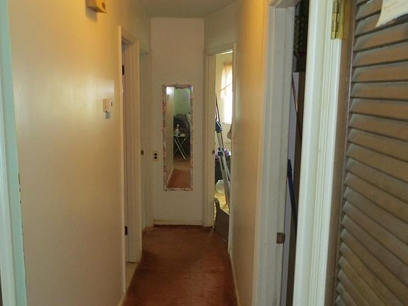 5th image of 3040 Lorraine St