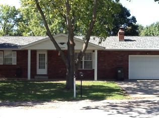 15 Richard St, Waterloo, IL 62298