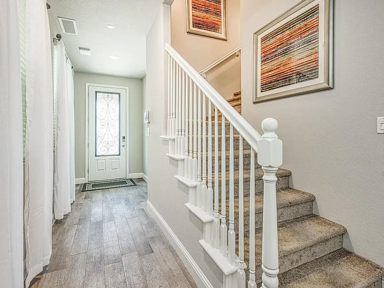 1394 E Via Dorata Way — Photo 5