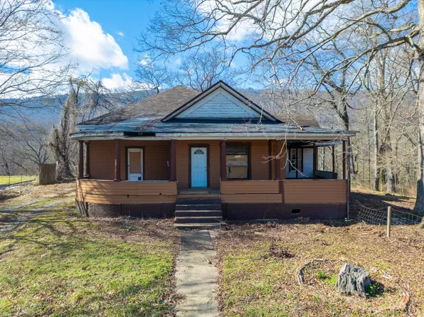 307 S Oak St, Whitwell, TN 37397