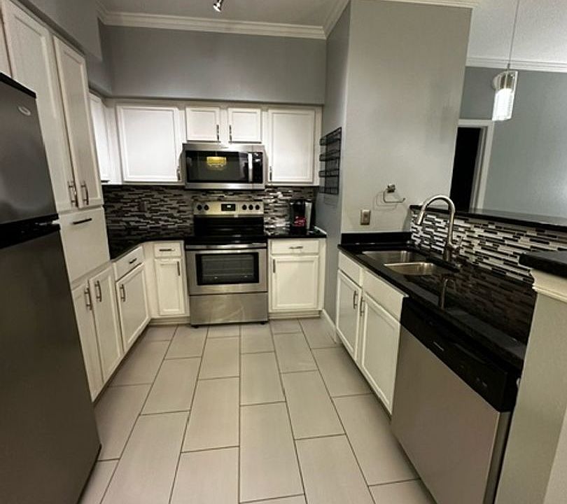 1st image of 2801 Chancellorsville Dr APT 112