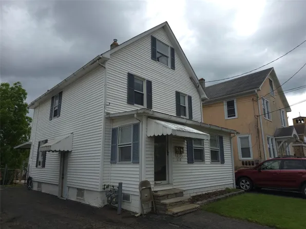 318 Odell Ave, Endicott, NY 13760