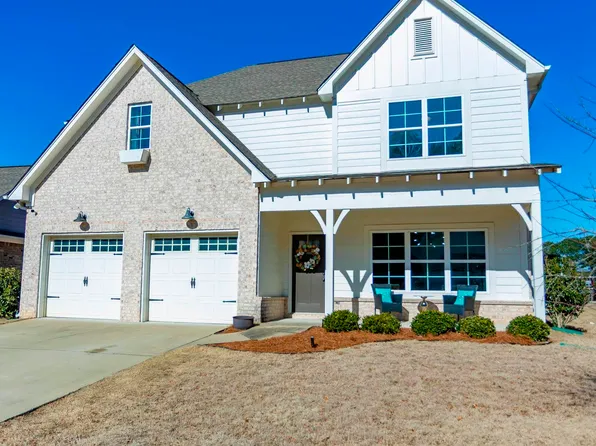 1385 Woodridge Pl, Gardendale, AL 35071