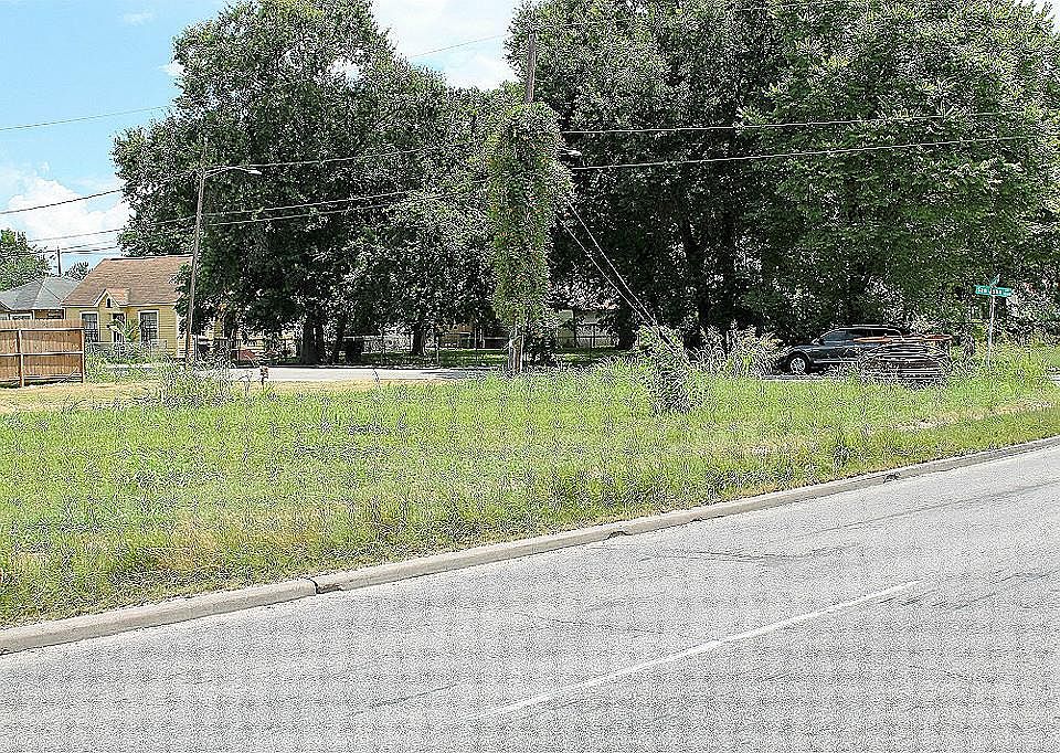 1st image of 1202 Lockwood Dr