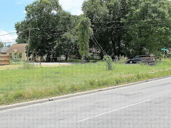 1202 Lockwood Dr, Houston, TX 77020