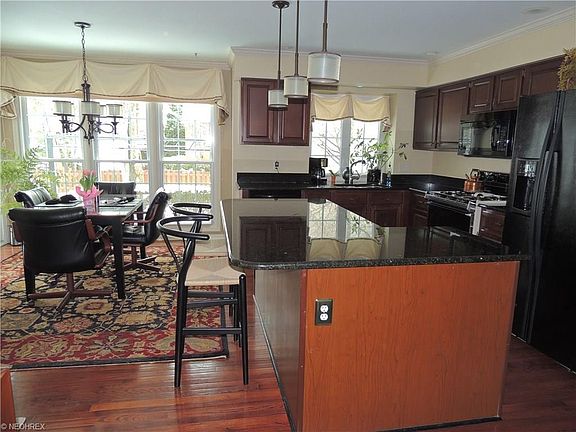 3rd image of 19511 Elm Dr