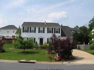 1st image of 10 Saint Roberts Dr