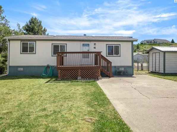 255 NW Golden Hills Dr Space 41, Pullman, WA 99163