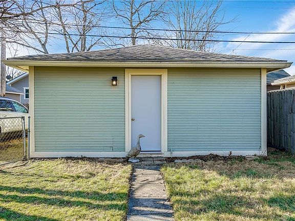5th image of 1207 Creighton Ave