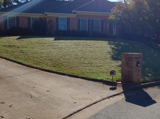 5790 Carlton Way, Stone Mountain, GA 30087