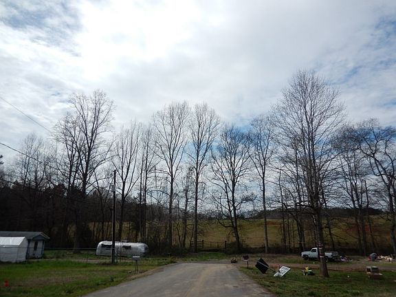 5th image of 4030 Miller Dr