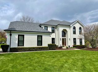 310 Persimmon Dr, St Charles, IL 60174