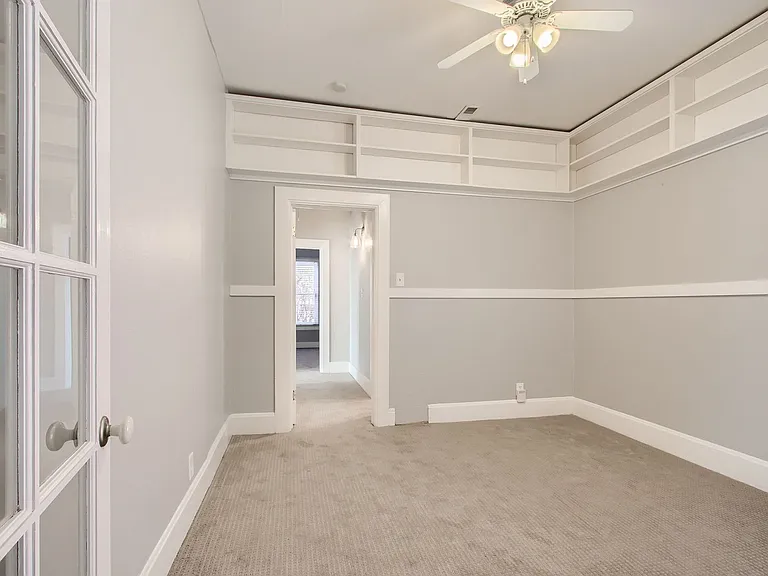 445 N Washington St — Photo 17