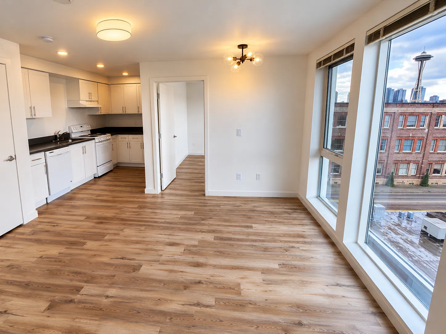 Russo Apartments — Photo 1