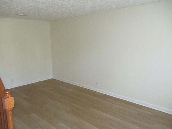 2nd image of 1322 Pennock Ave Unit B