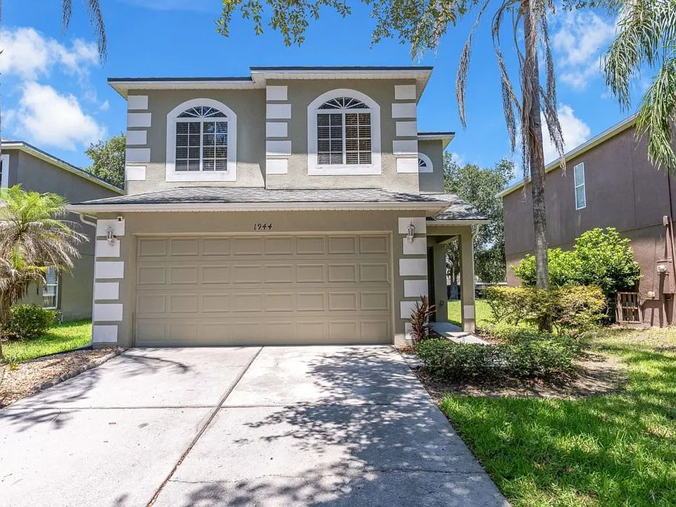 1944 Portcastle Cir