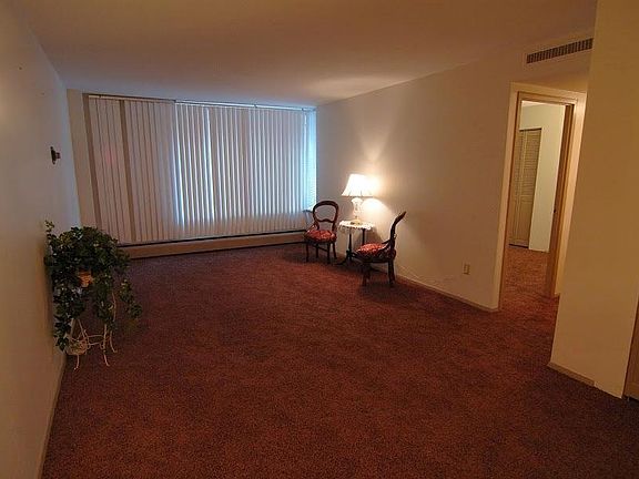 5th image of 1409 N Prospect Ave Unit 102