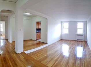 4215 Layton St #6T, Elmhurst, NY 11373
