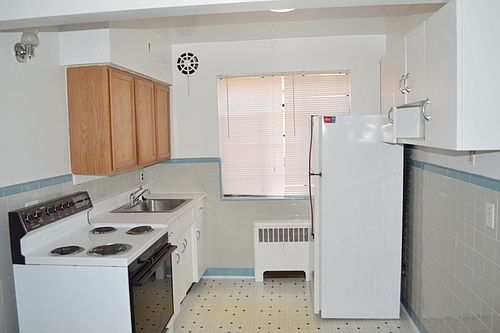5th image of 1263 Morten St APT 2