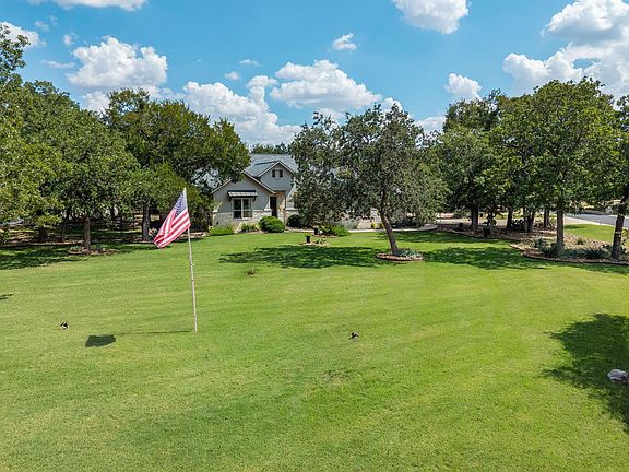4th image of 813 Oak Branch Dr