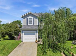 11120 Highview Rd, Peculiar, MO 64078