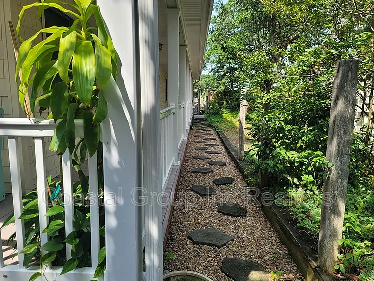 2309 Wake Forest St — Photo 18