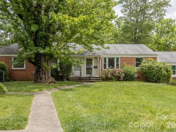 41 Trowbridge Ln, Brevard, NC 28712