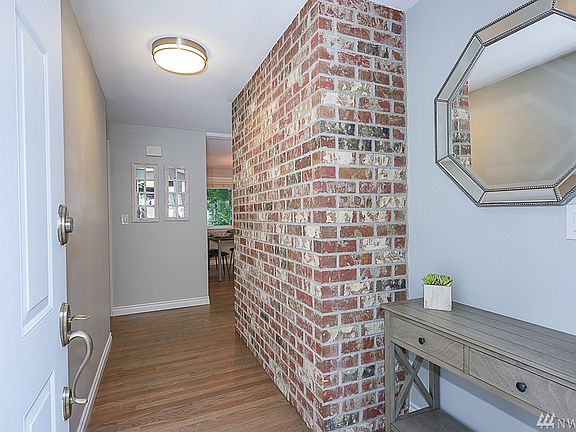 3rd image of 10623 NE 138th Pl