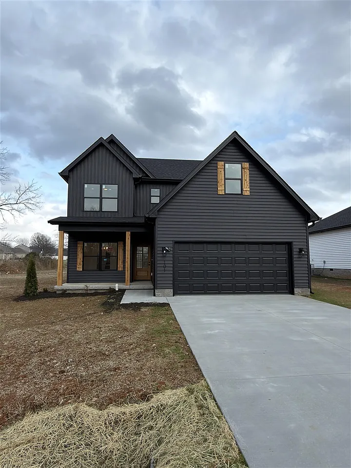 101 Madeline Ct photo 1