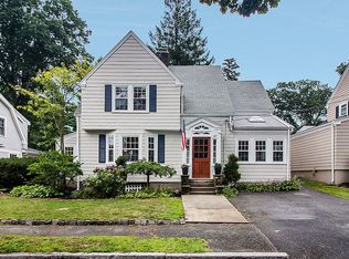 87 Magnolia Rd, Swampscott, MA 01907