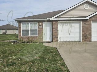 209 NW Sni A Bar Blvd, Grain Valley, MO 64029