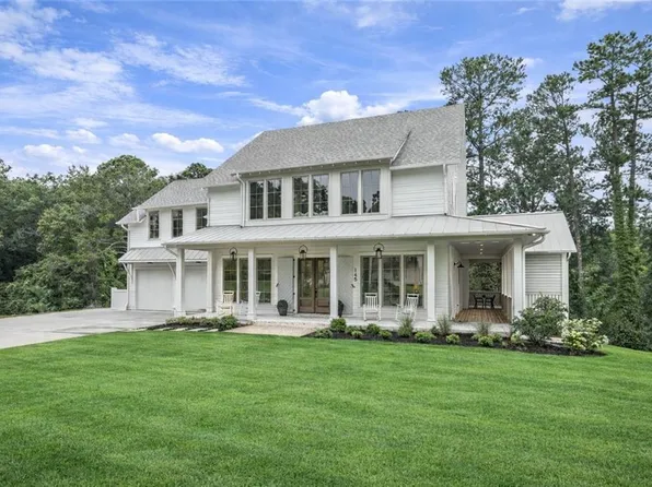 145 Grayton Ln, Roswell, GA 30075