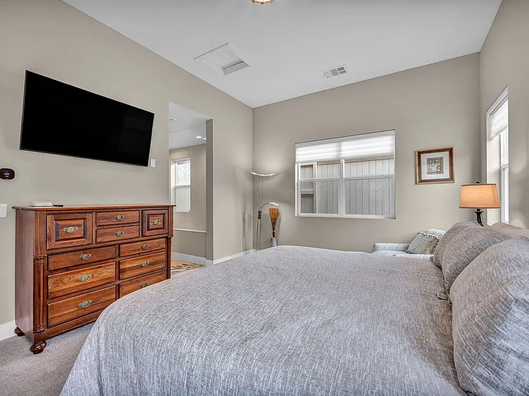 619 Camargue Trl — Photo 22