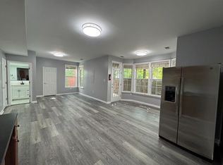 4154 Presgraves Ct, Chantilly, VA 20151