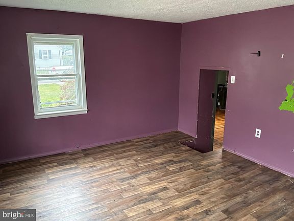 2nd image of 41 N Allison St