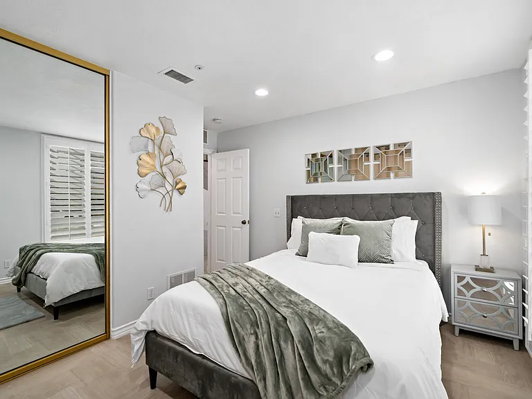 3972 Humboldt Dr — Photo 21