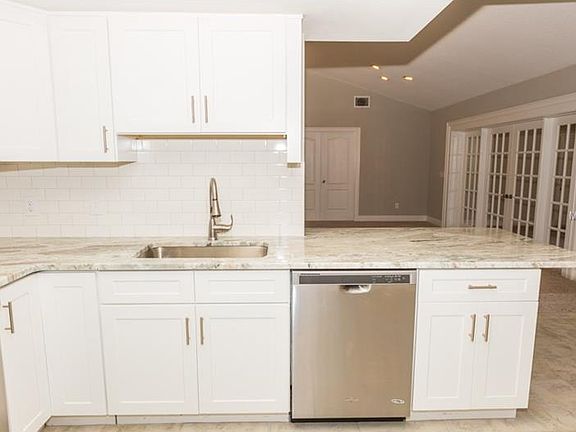 5th image of 4503 Ashford Dr