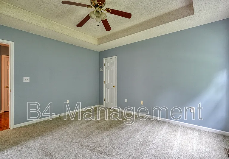 208 Cotton Creek Dr — Photo 17