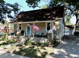 624 E South St, New Harmony, IN 47631