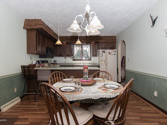 4th image of 774 Woodlea Dr