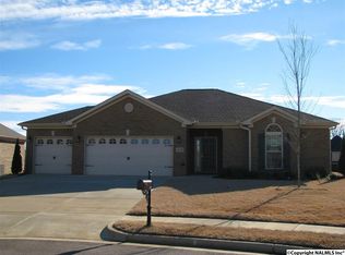 415 Creekwater Cir NW, Madison, AL 35757
